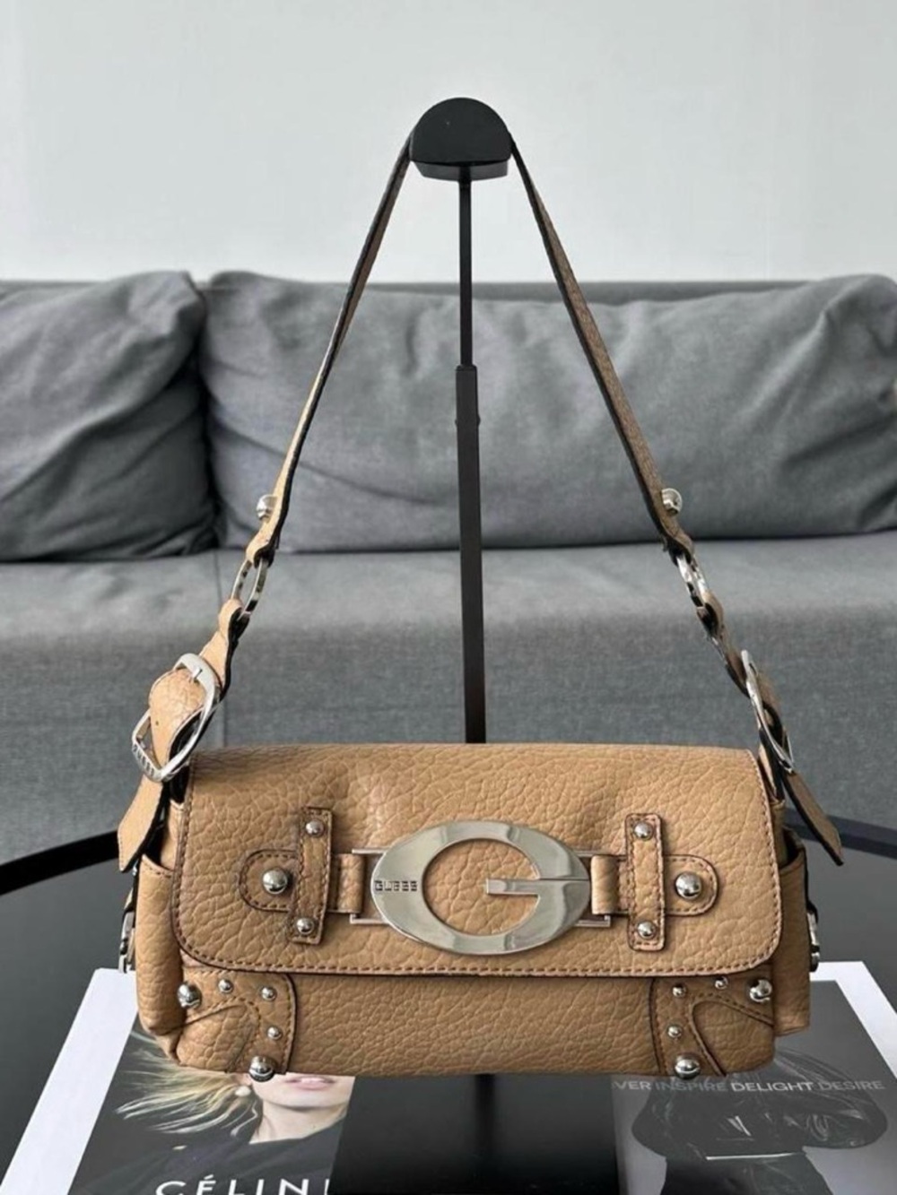Vintage Tan guess shoulder bag